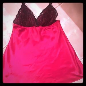 Vintage lacy black and red camisole sz M